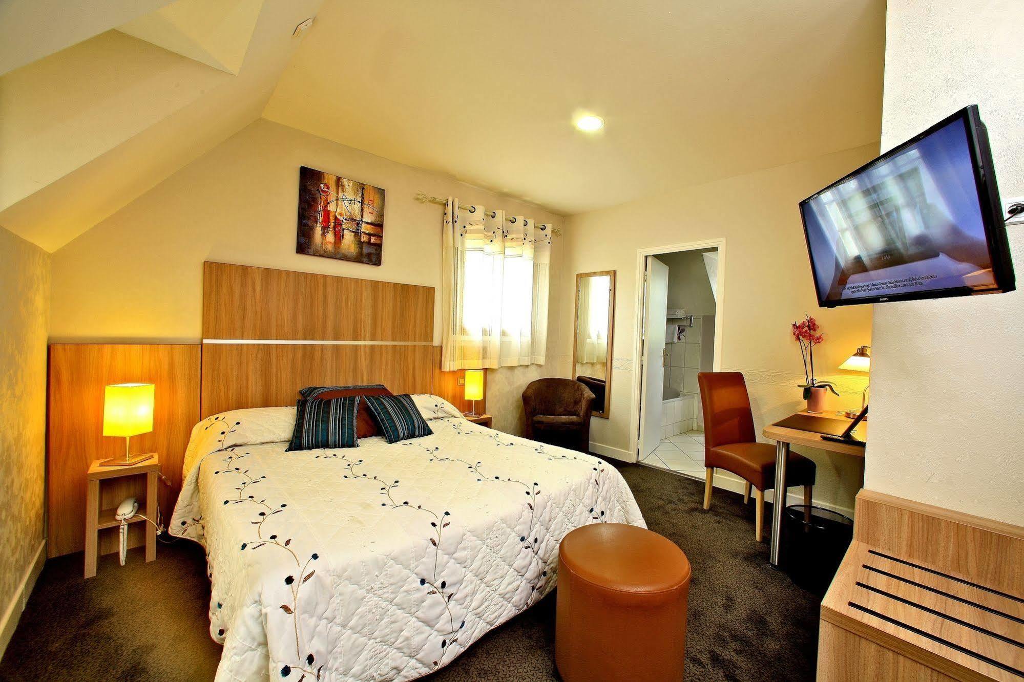 Hostellerie Du Causse Gramat Esterno foto
